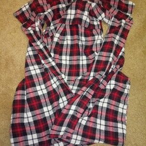 Sleeveless red flannel crop button down